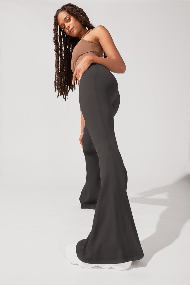 Crisscross Hourglass® Bell Bottom with Pockets (Soft Touch) - Black by POPFLEX®