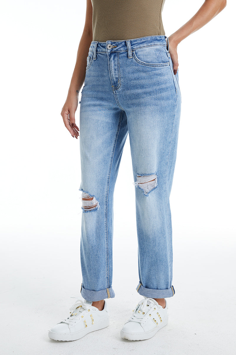 HIGH RISE MOM JEANS BYM3053 MB by Bayeas