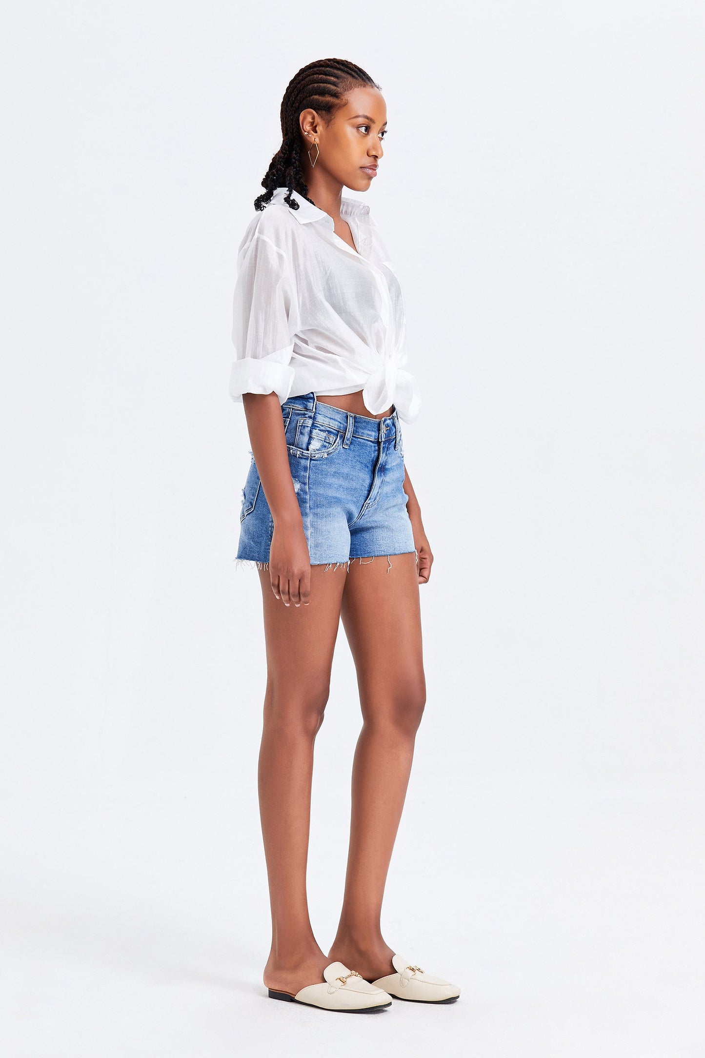 HIGH RISE DENIM SHORTS BYH6010 by Bayeas