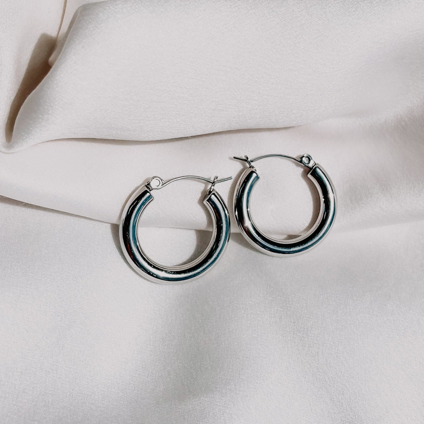 HEYMAEVE Hoops Silver by HEYMAEVE