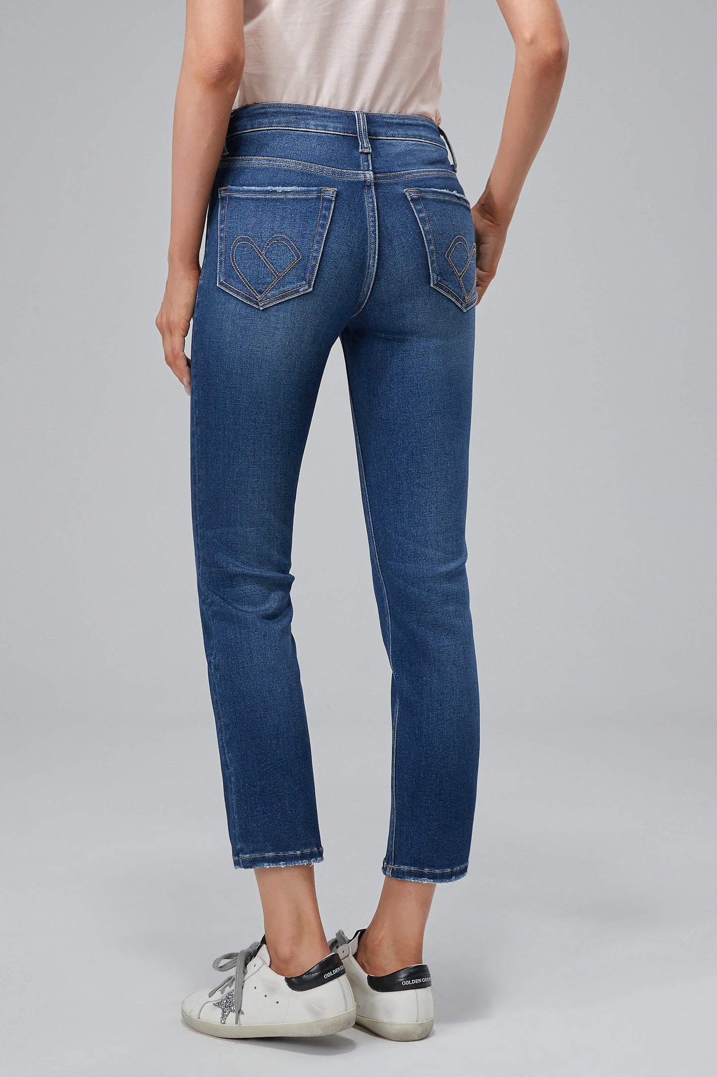 MID RISE STRAIGHT LEG JEANS BYT5021 by Bayeas