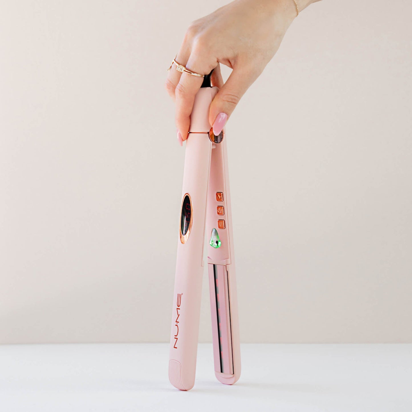 Megastar Flat Iron – 1” Tourmaline Hair Straightener