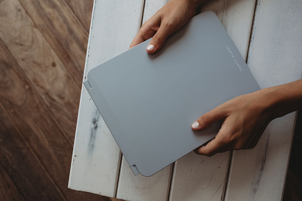 POSE 2.0 by Vanity Planet