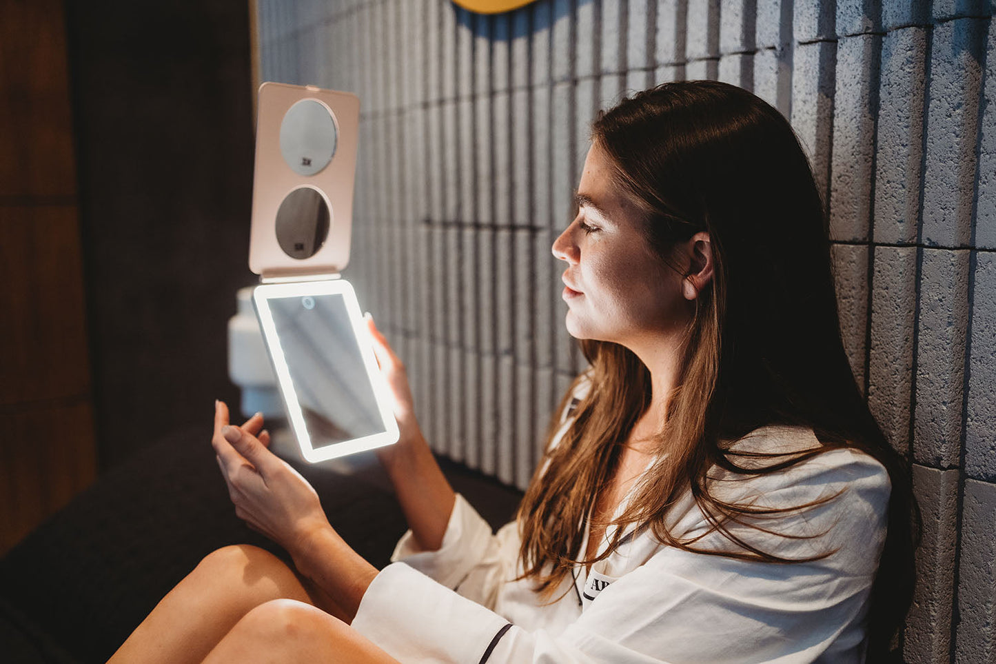 MINI POSE 2.0 by Vanity Planet