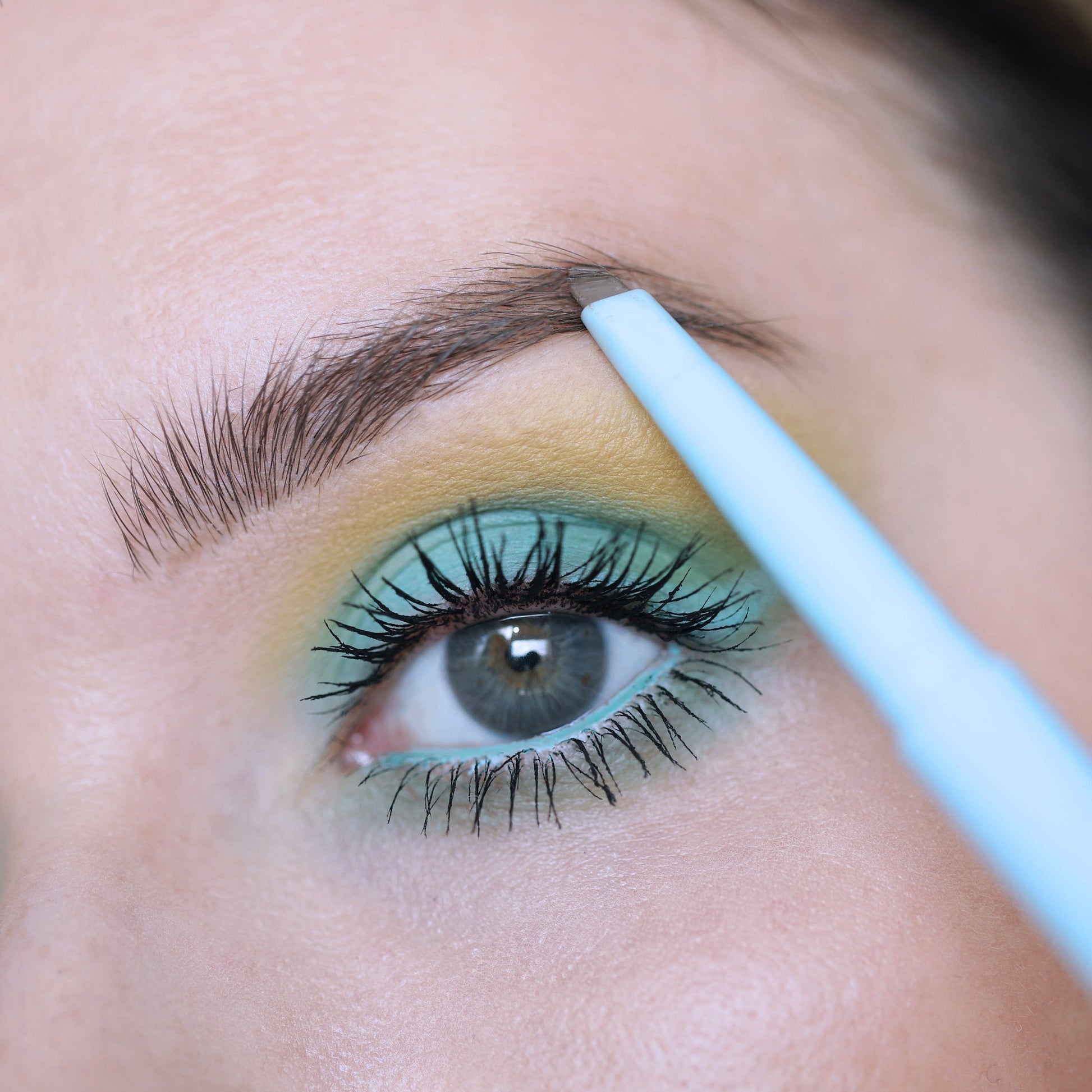 Shade 3.0 Swatch of Get-Fluffed Brow Definer - Half Caked