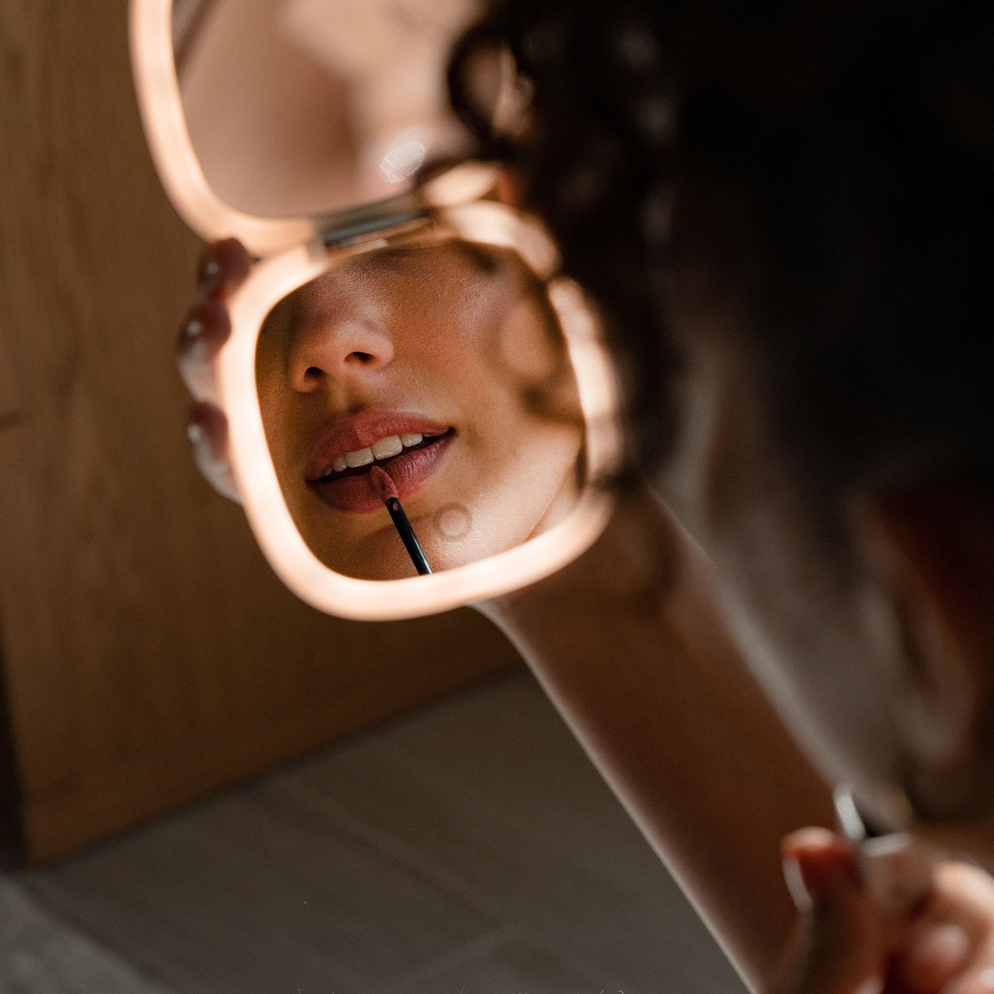 Moda | LED Compact Mirror by Vanity Planet